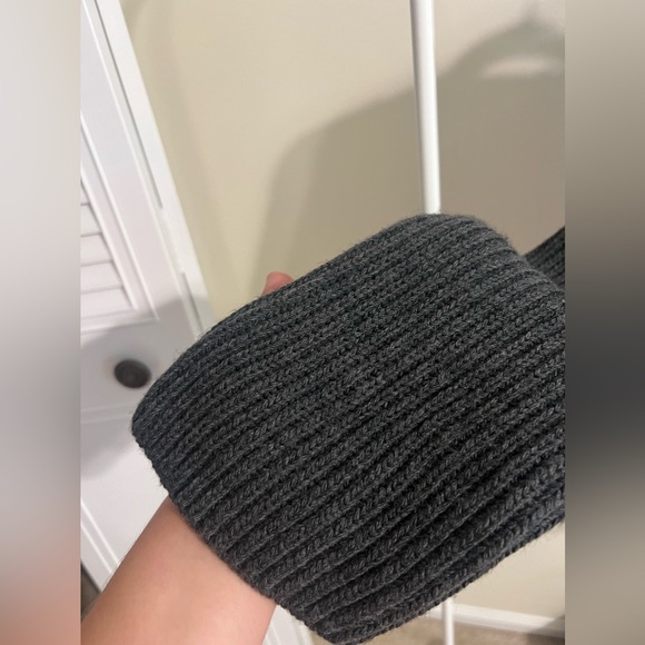 Topshop Cropped Cardigan - Picture 3 of 7